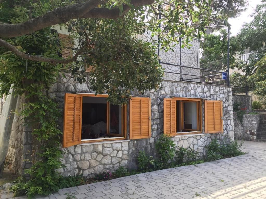 דירות טרוגיר Cozy Place On The Beach מראה חיצוני תמונה
