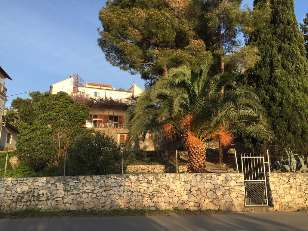 דירות טרוגיר Cozy Place On The Beach מראה חיצוני תמונה