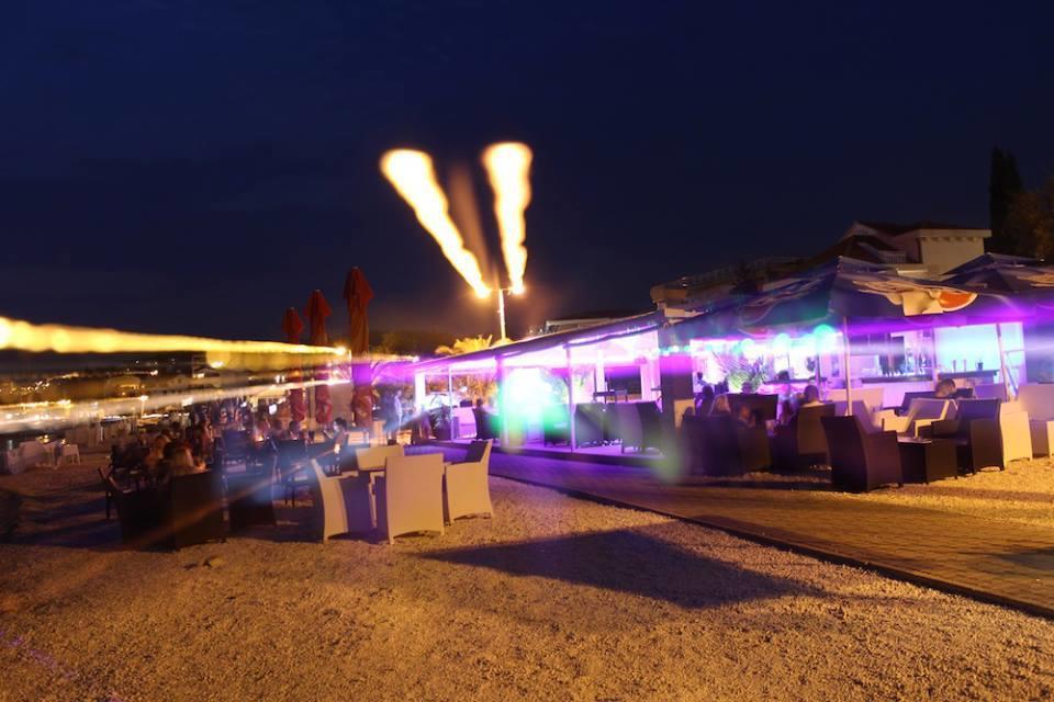 דירות טרוגיר Cozy Place On The Beach מראה חיצוני תמונה