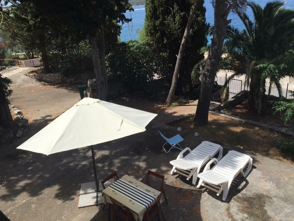 דירות טרוגיר Cozy Place On The Beach מראה חיצוני תמונה